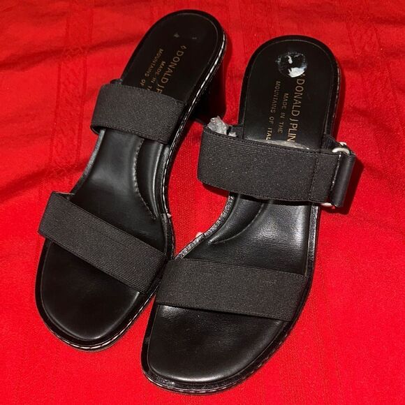 Donald J. Pliner Black Strappy Heels w/ White Trim & Silver Hardware Size 8 - Picture 7 of 11